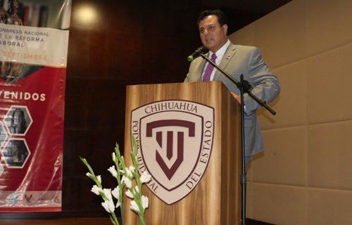 Las universidades nos tenemos que anticipar al cambio
