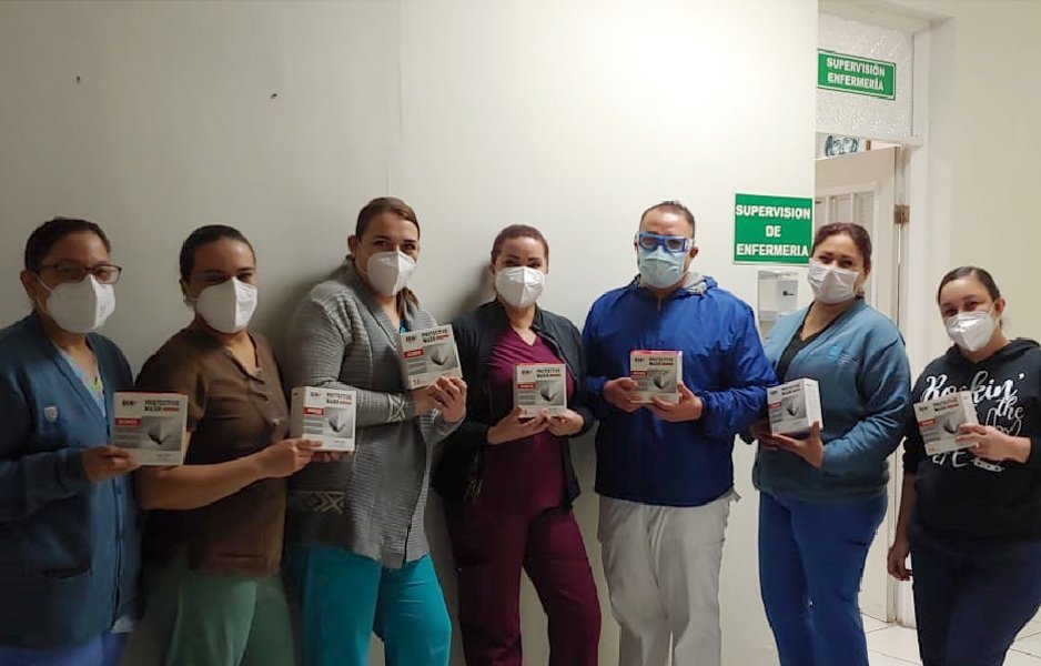 donan-estudiantes-uach-mascarillas-kn95-al-hospital-central-universitario.jpeg