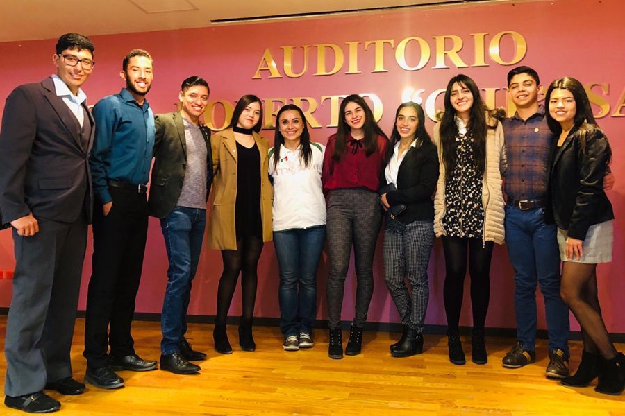 damaris-aguirre-imparte-conferencia-si-yo-puedo-tu-puedes-en-cultura-fisica.jpeg