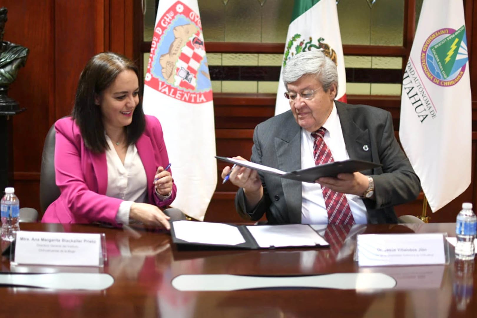 firma-uach-convenio-de-colaboracion-con-ichmujer.jpeg