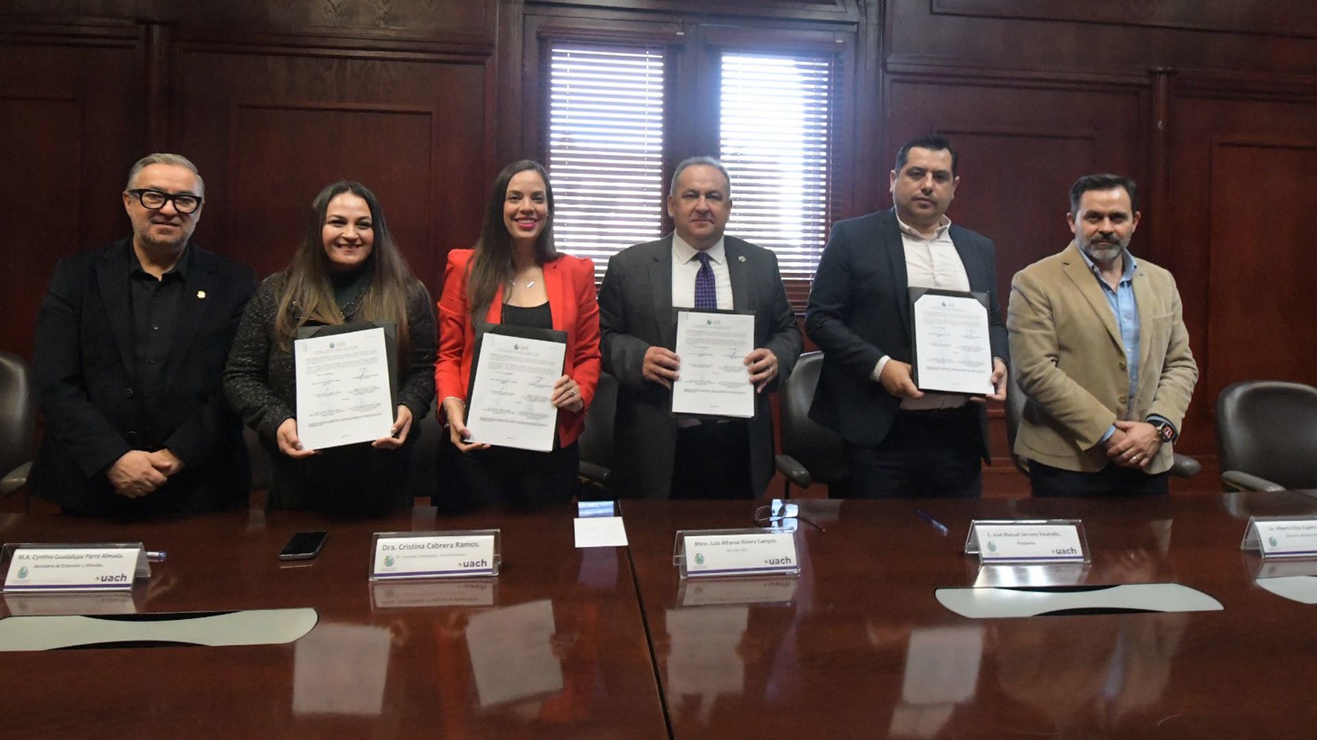 Firma UACH convenio de colaboración con Startup México