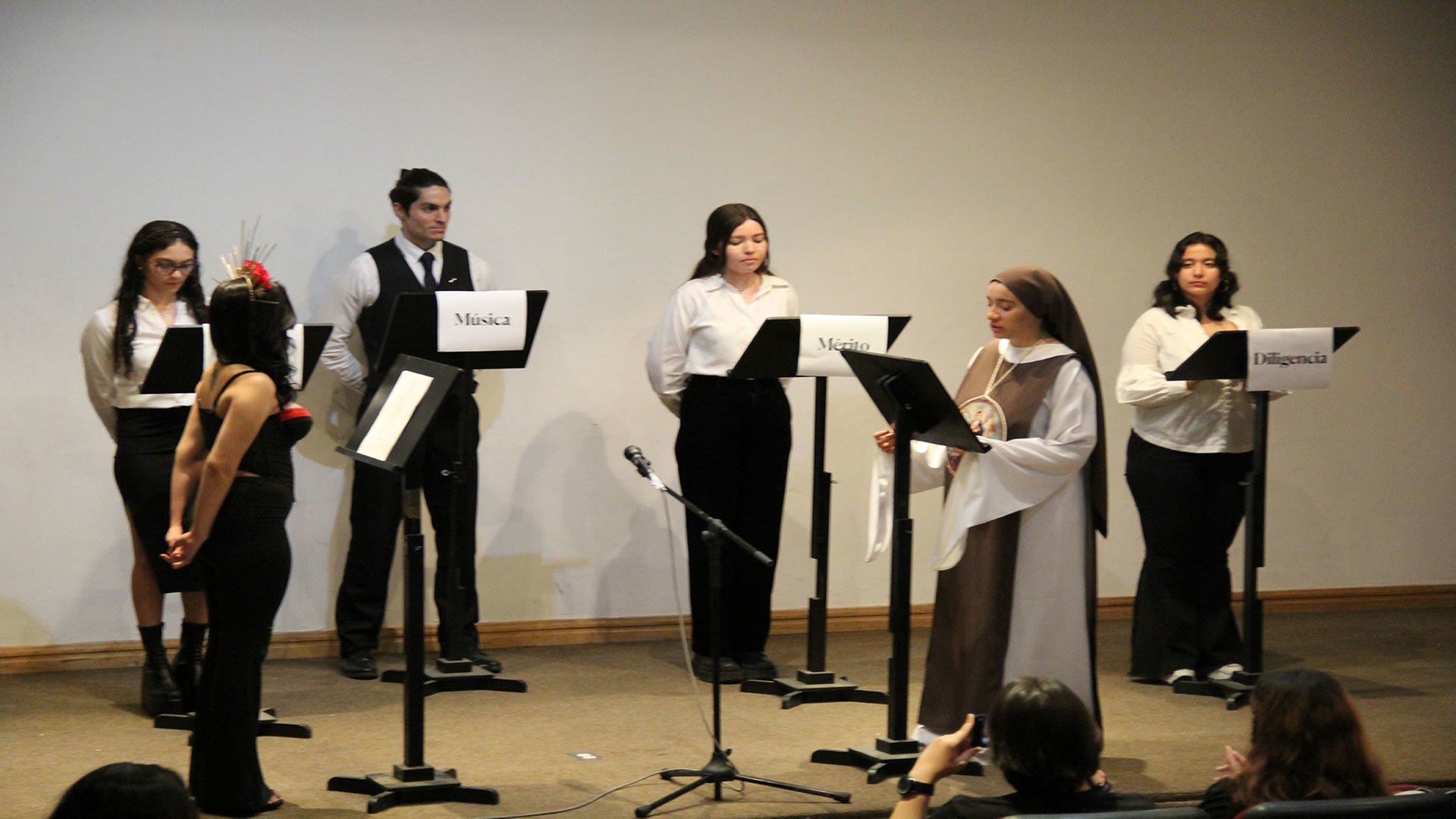 FFYL_Sor_Juana_debate19201020.jpg