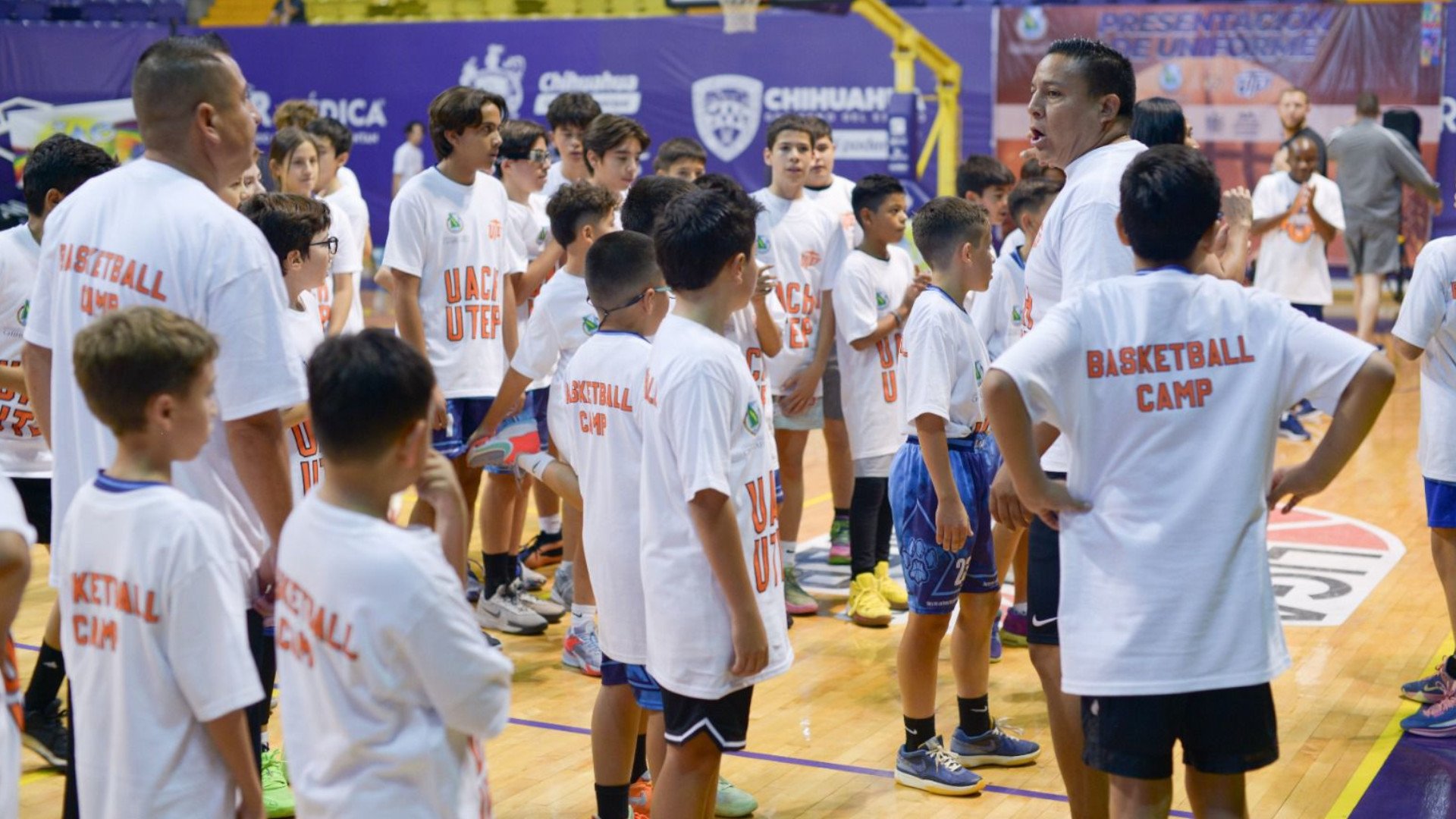 Imparten_entrenadores_de_Los_Mineros_de_UTEP_clínica_de_basquetbol_a_niñas_y_niños_de_Chihuahua1920.jpg