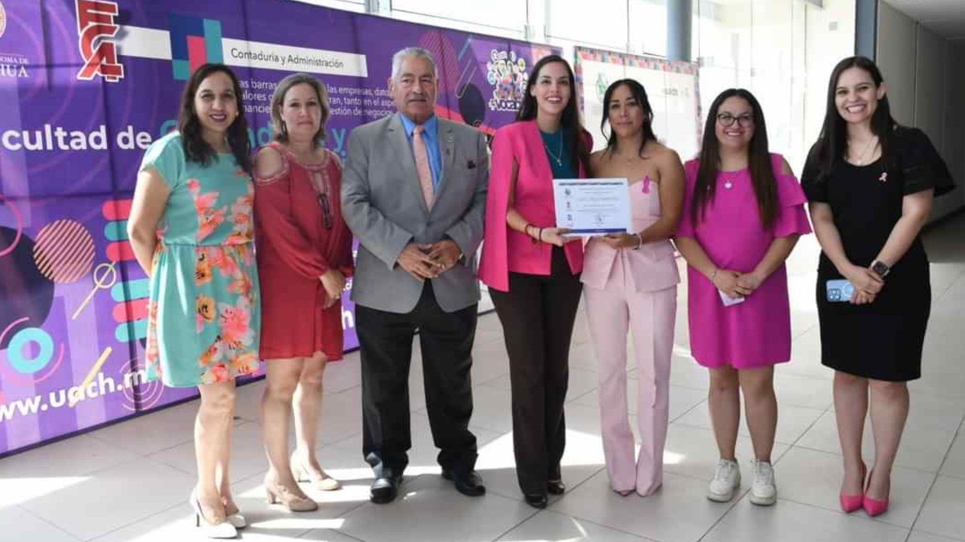 Conmemoran_en_FCA_el_Día_Mundial_contra_el_Cáncer_de_Mama1920.jpg