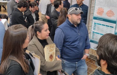 La Facultad de Medicina y Ciencias Biomédicas de la UACH celebra con éxito la Feria de Proyectos de Ingeniería Biomédica