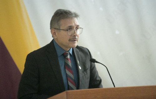 Presenta Segundo Informe de Actividades director de Ciencias Químicas