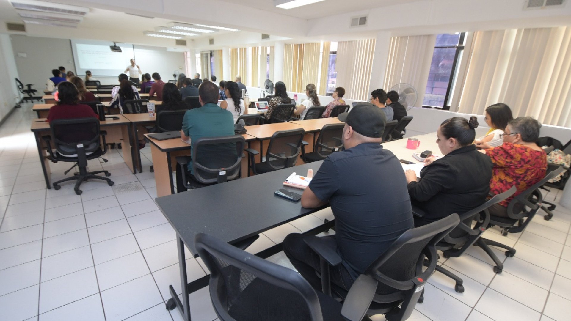 Participan_investigadores_de_la_UACH_en_Taller_de_Propiedad_Intelectual1920.jpg