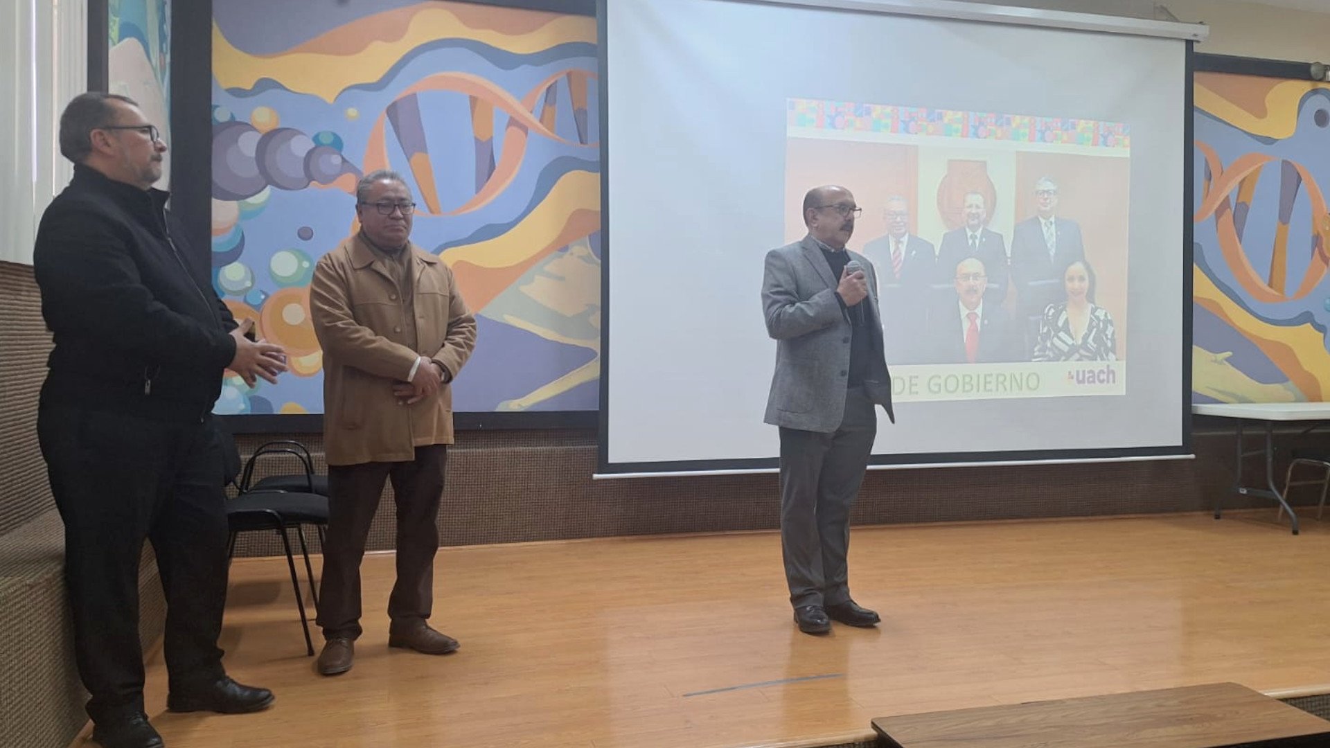 Brinda_Facultad_de_Odontología_curso_de_inducción_a_padres_de_nuevos_alumnos1920.jpg