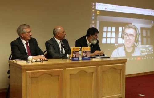 Presentan en la UACH el libro 