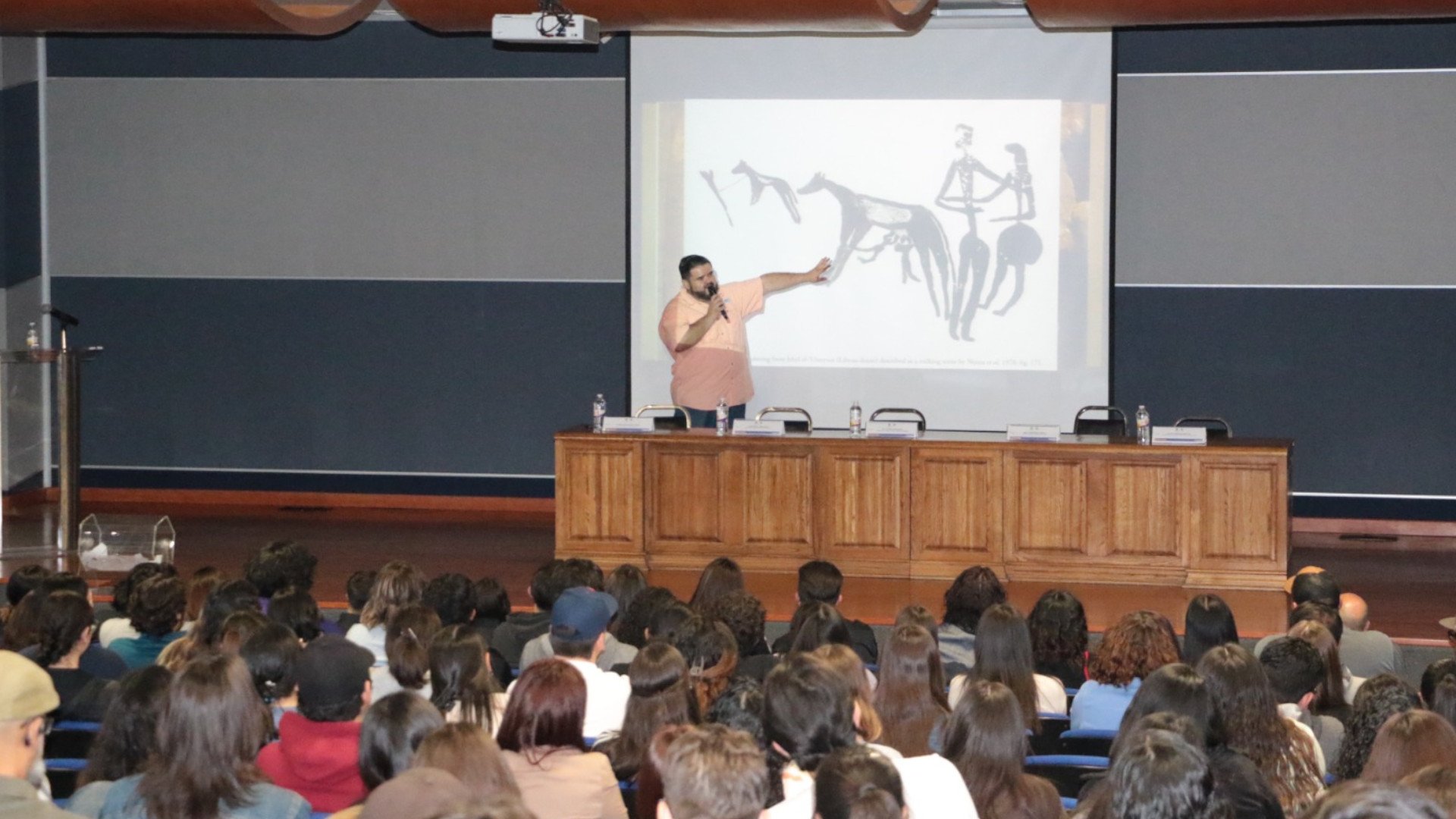 Participa_el_influencer_Rafa_Carbajal_en_el_Foro_de_Alimentos_de_la_UACH_1920.jpg