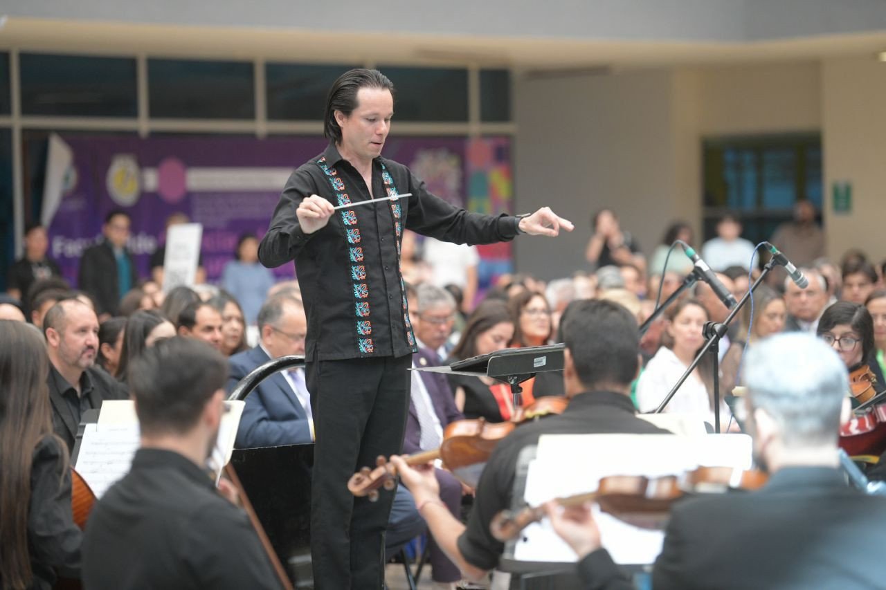 Celebra_FCCF_su_69_aniversario_con_concierto_de_la_OSUACH500.jpg