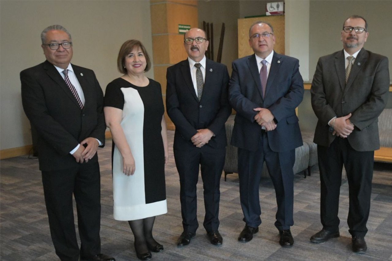 Inaugura_Facultad_de_Odontología_su_XXVI_Semana_Académica500.jpg
