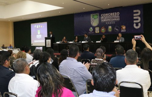La UACH promueve la innovación agropecuaria en el XXXII Seminario de Investigación de FACIATEC