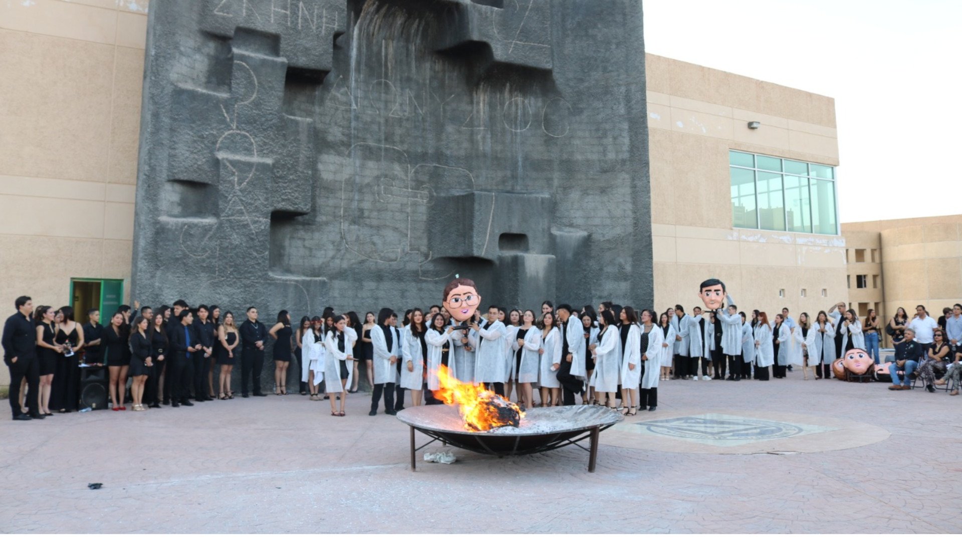 FCQ1920.jpg