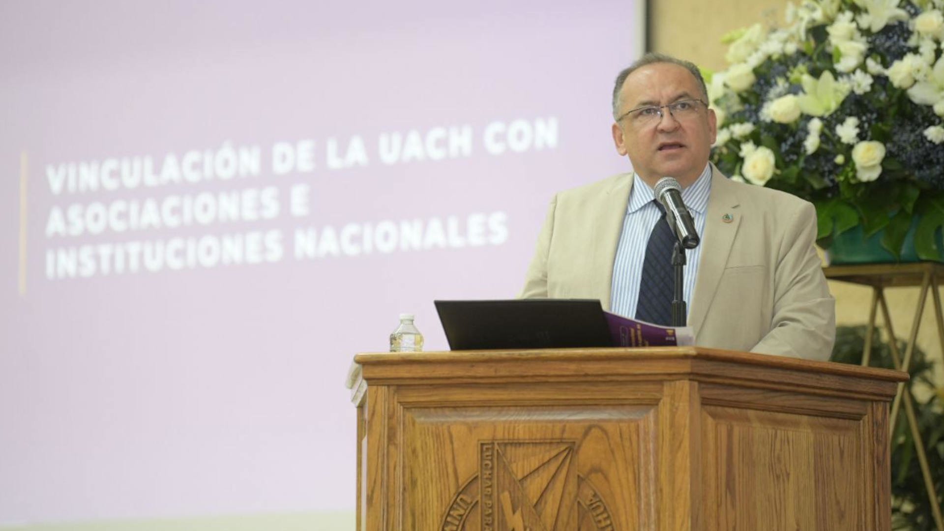 conferenciaRECTOR1920.jpg