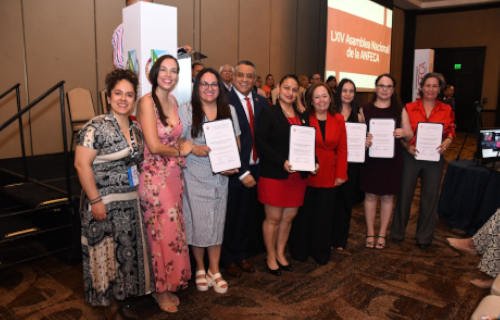 Ganan docentes de FCA-UACH diversos premios nacionales en la ANFECA
