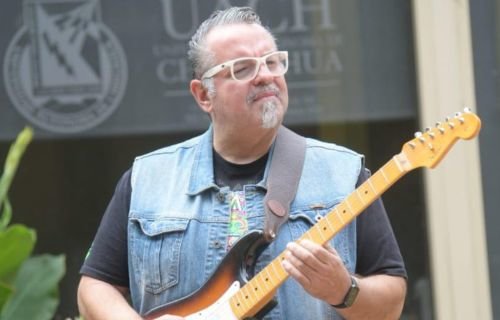 Docente de la UACH destaca la importancia de preservar el arte del jazz y la guitarra eléctrica