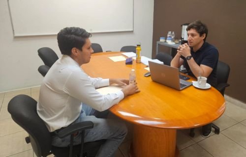 Empresa constructora de EUA recluta a egresados de la Facultad de Ingeniería de la UACH