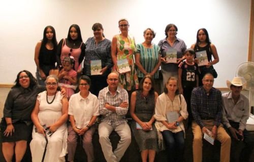 Presentan libro sobre desplazamiento forzado infantil en la Facultad de Filosofía y Letras