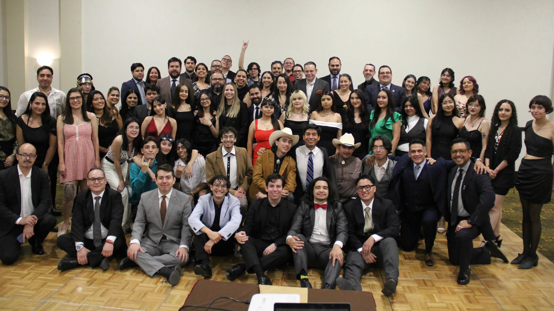 ffyl-cena-historiadores-1920x1080.jpg