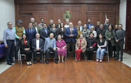 Celebra la UACH el Día de Reyes con tradicional rosca