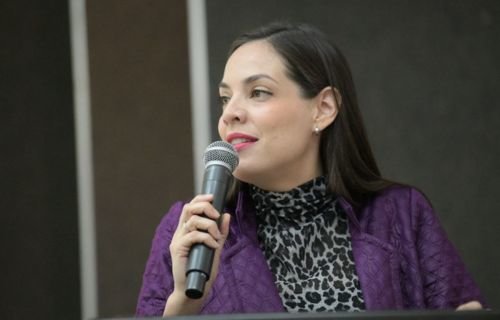 Entrega FCA reconocimientos a la excelencia académica de 590 estudiantes