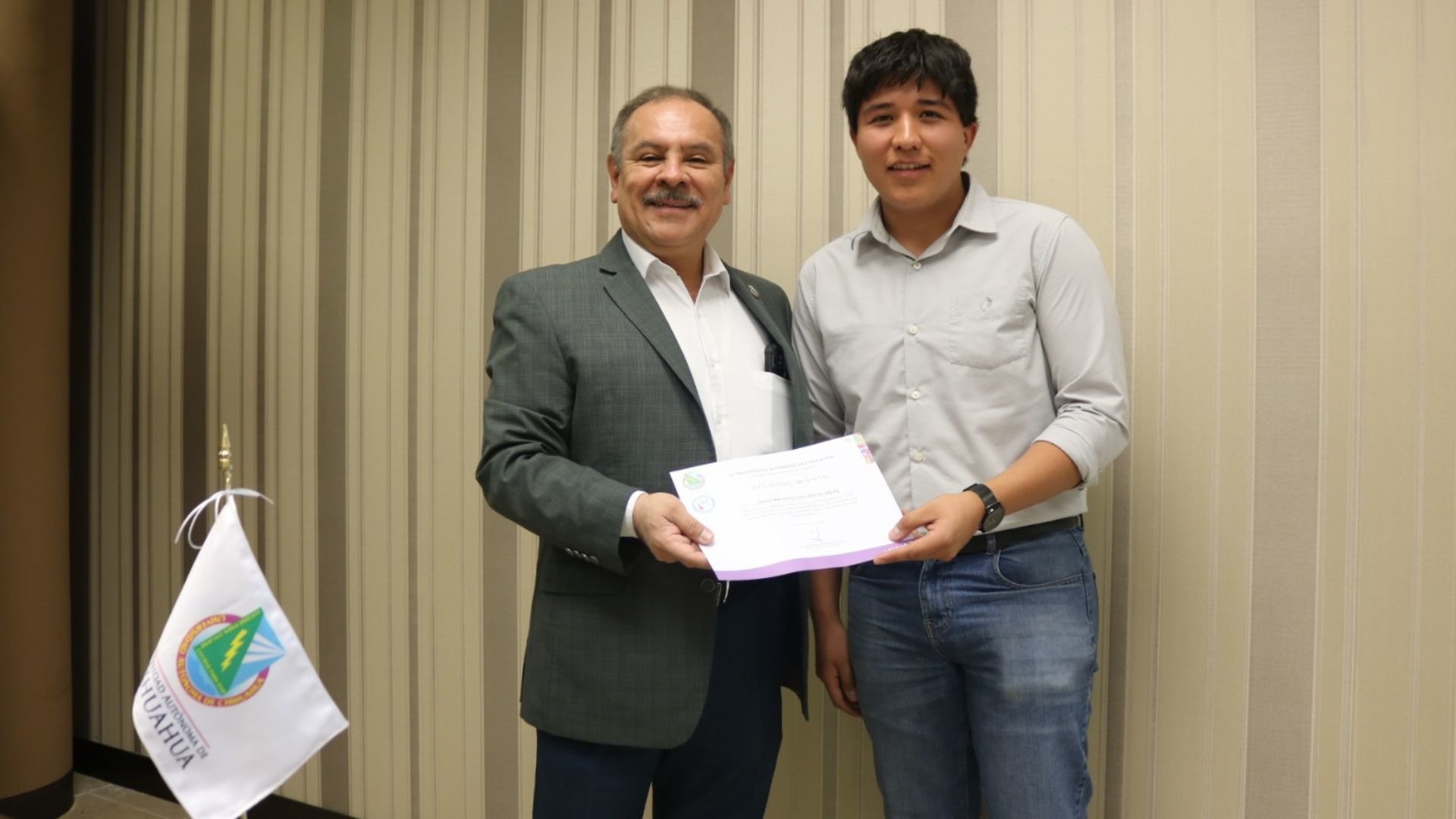 De la ingeniería a la fotografía: alumno de FING-UACH llega a ...