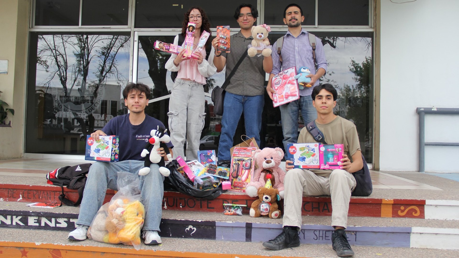 ffyl-donacion-de-juguetes-1920x1080.jpg
