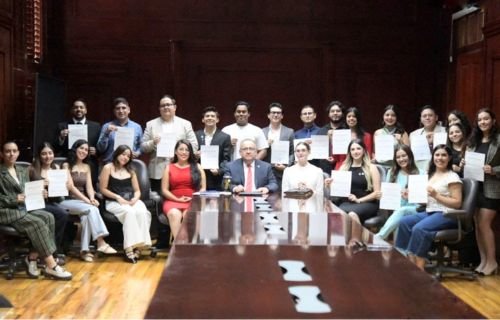 Reconoce UACH compromiso de consejeros universitarios durante el periodo 2024-2025